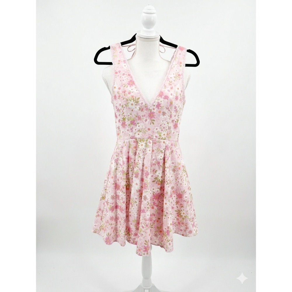 Altar'd State Pink Floral Lace Trim V-Neck Mini Dress ASWD-261-011 NWT XS
